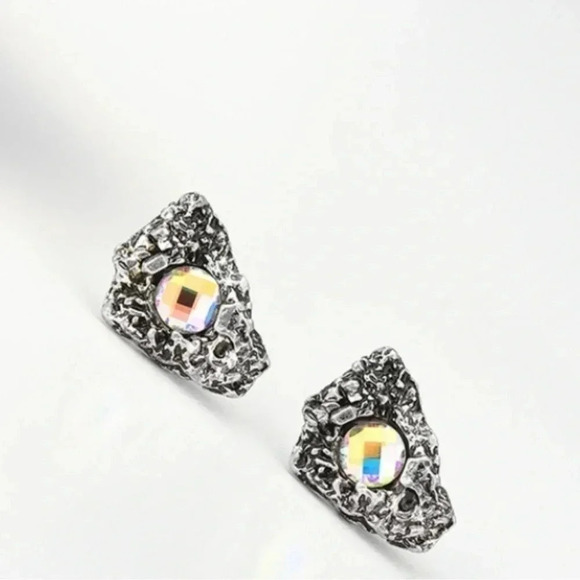 Crystal Stud Earrings Silver Iridescent - Picture 10 of 12